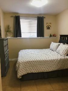 July. 1BRD  a DEN. Parking, Elevator, Location, Heat included - Photo 3