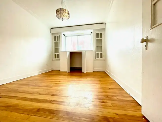 4-bedroom apartment near Plamondon Metro available on July 1 - Photo 4