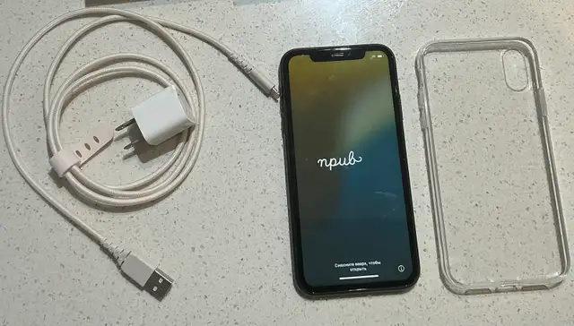 iPhone XR 64GB unlocked