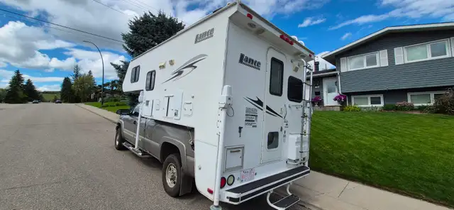 Camper Lance Model 915 - Photo 2