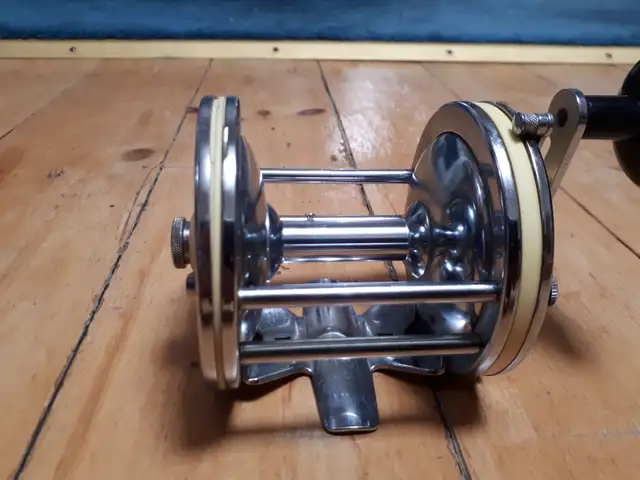 Garcia Mitchell 624 Fishing Reel - Photo 3