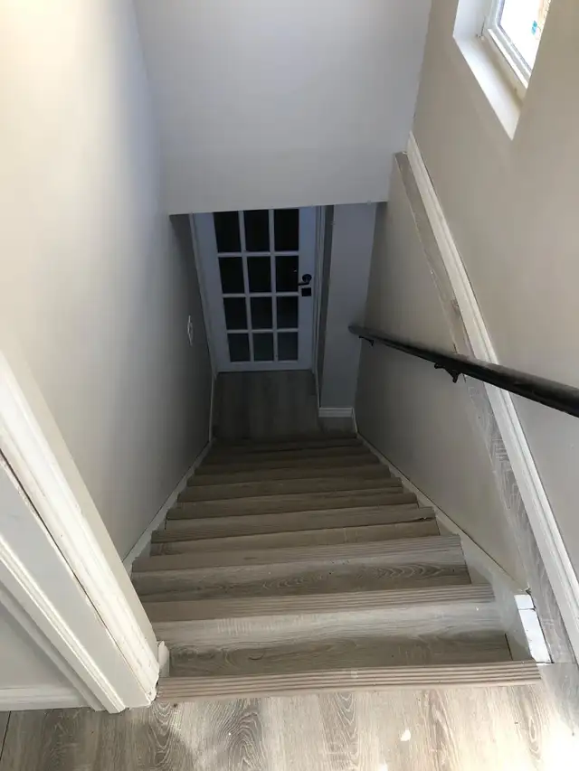 Basment Apartment Rent Niagara Falls - Photo 2
