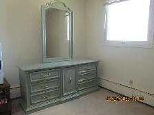 REAL WOOD BEDROOM FURNITURE ( QUEEN SIZE HEADBOARD ) - Photo 2