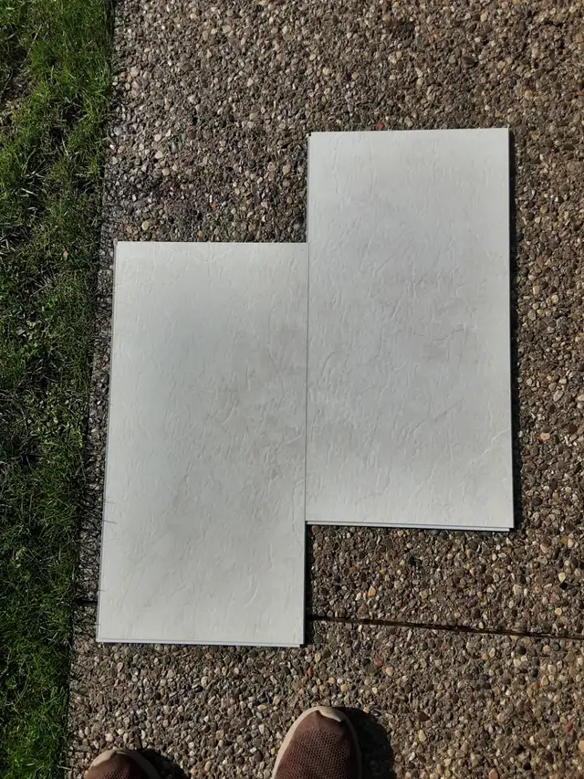 Rigid Core Vinyl Flooring - Photo 3