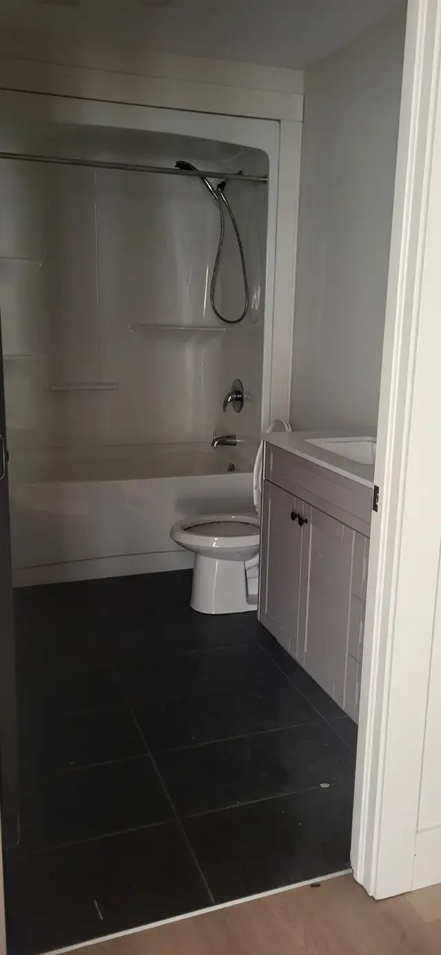 2 Bedroom Unit available on Broad Street - July or August 1 - Photo 8