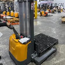 NEW ELECTRIC PALLET STACKER / JACK - 3300 LB CAPACITY - 98' LIFT - Photo 8