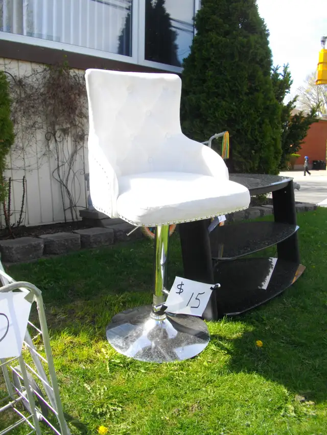swivel bar chair