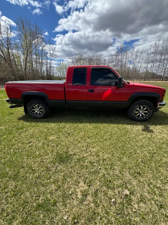 1998 GMC Sierra 150 SLE - Photo 3