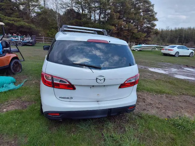 2012 Mazda 5 - Photo 4