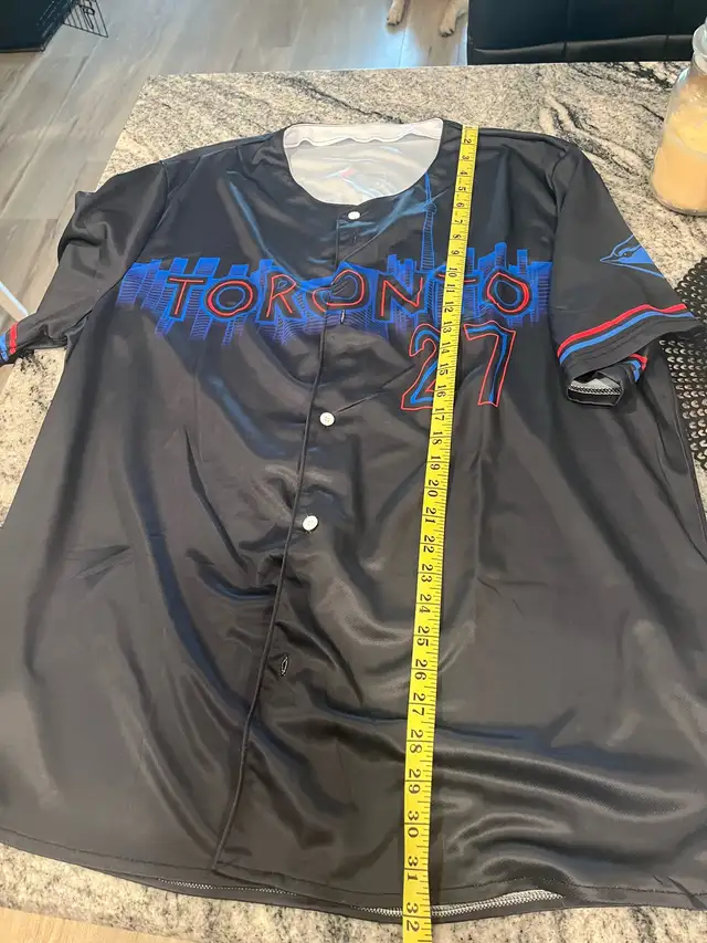 2 Blue Jays Jerseys - Photo 2