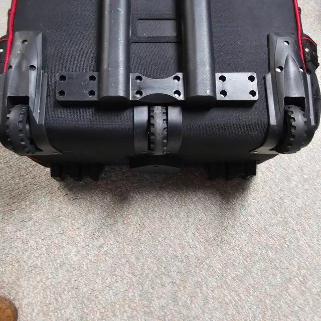 Brand new Husky 22-inch Pro Grade Rolling Tote 38 storage pocket - Photo 5