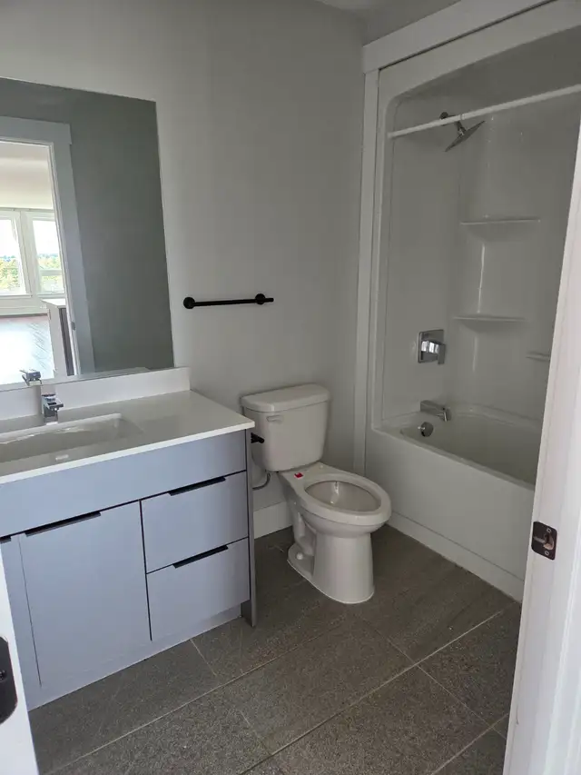 3 Bedroom Corner Unit on Broad Street - Photo 6