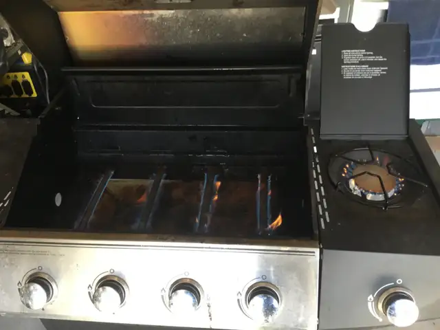 4 Burner Propane BBQ (Expert Grill) - Photo 8