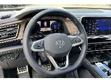2026 Volkswagen Atlas Execline R Line | 7 Seat | Vented Leather - Photo 13