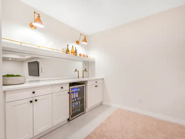 St Albert 5 Bed House on Huge Pie Lot! - Photo 6