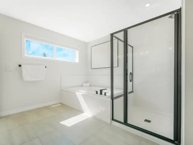 St Albert 5 Bed House on Huge Pie Lot! - Photo 8