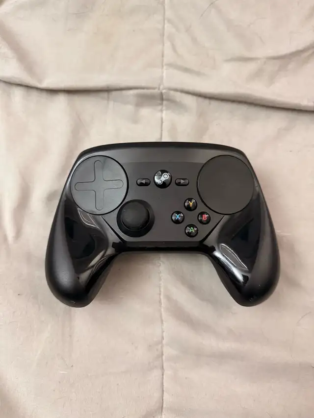 Valve Steam Controller - Like New w/ USB Dongle - Used Once