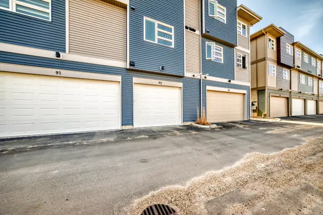 2021 Built 3 Bedroom Townhouse w/ LOW CONDO FEE! - Photo 10