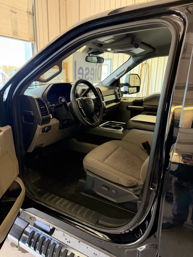 2021 Ford F250 Super Duty XLT 4x4 - Photo 6