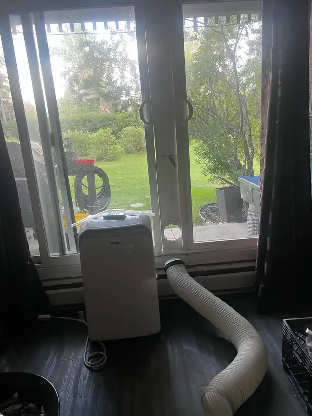 Danby Designer 14000 BTU Portable Air Conditioner - Photo 3