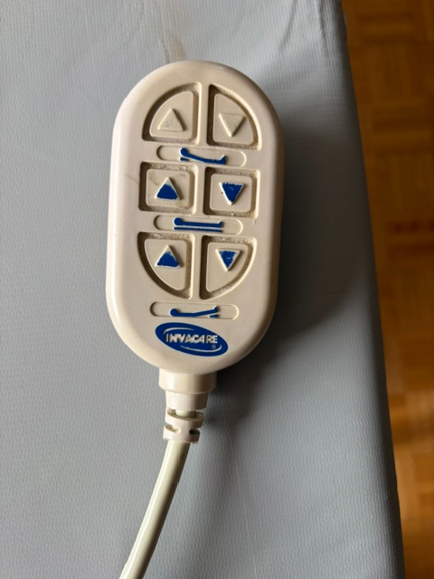 Invacare Electric Hospital Bed - Photo 4