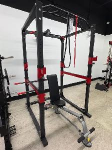 Gym power rack with lat pulldown