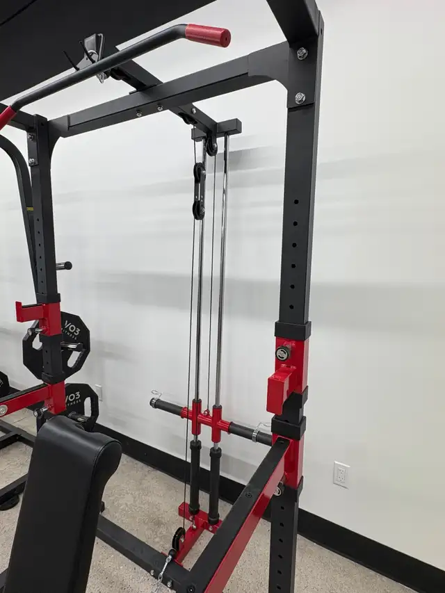 Gym power rack with lat pulldown - Photo 3