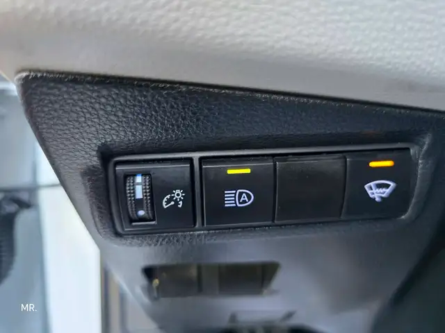 2022 Toyota Corolla Cross L Heated Seats, Reverse Camera , Andro - Photo 21
