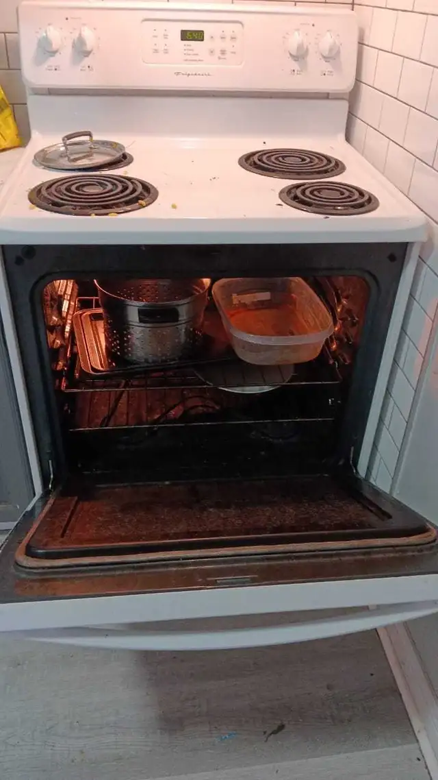 House cleaning and junk removal - Photo 3