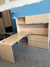 Desks/ Lacasse L-Shape 6x6 station with hutch only $550 exce con