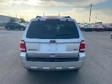 2011 Ford Escape XLT AWD V6 : Low Mileage - Photo 5