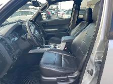 2011 Ford Escape XLT AWD V6 : Low Mileage - Photo 7