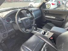 2011 Ford Escape XLT AWD V6 : Low Mileage - Photo 8