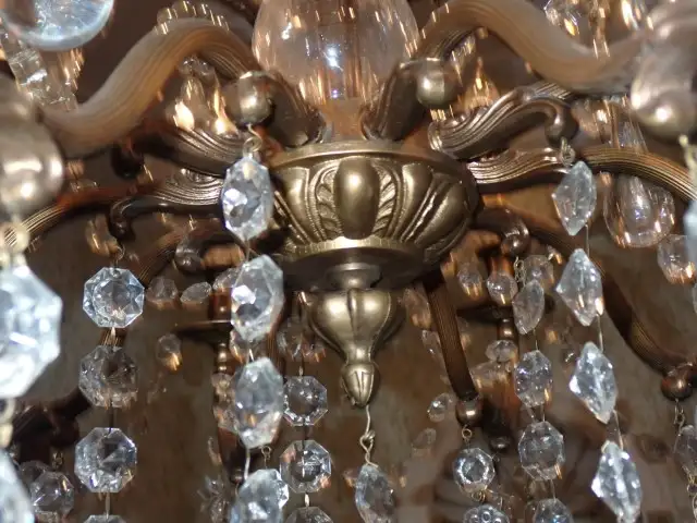 Vintage Chandelier - Photo 9