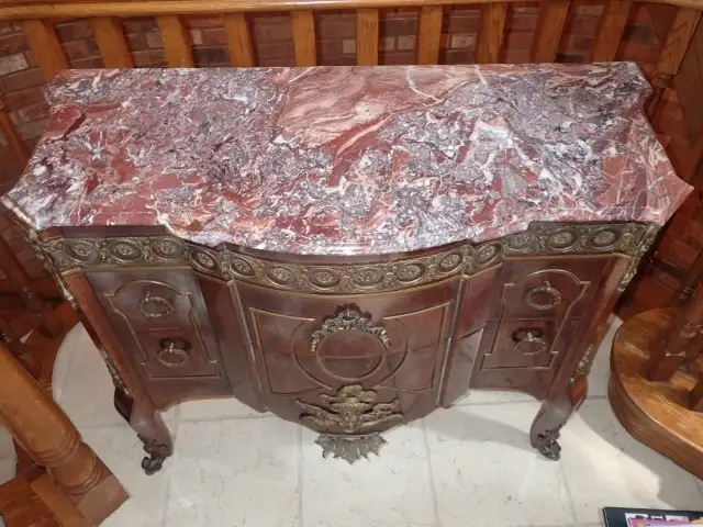 Vintage Louis XVI Style Chest of Drawers - Photo 2