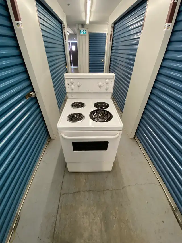 ELECTRIC STOVE 24 INCH