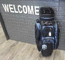 Knight Golf Bag with Cooler