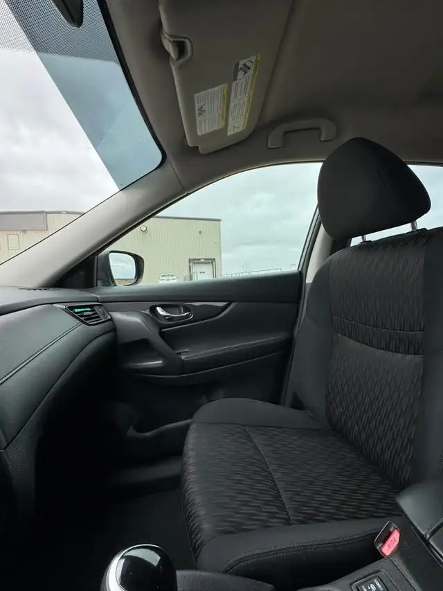 2018 Nissan Rogue S - Photo 11