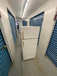 WHITE APARTMENT REFRIGERATOR - Photo 5