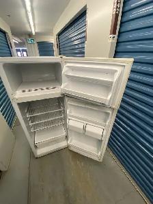 WHITE APARTMENT REFRIGERATOR - Photo 6