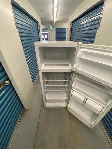 WHITE APARTMENT REFRIGERATOR - Photo 7