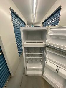 WHITE APARTMENT REFRIGERATOR - Photo 8