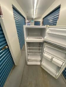 WHITE APARTMENT REFRIGERATOR - Photo 10