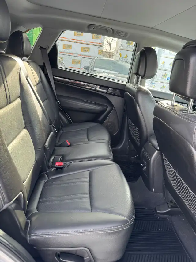2014 Kia Sorento SX AWD V6 : Very Well Serviced - Photo 8