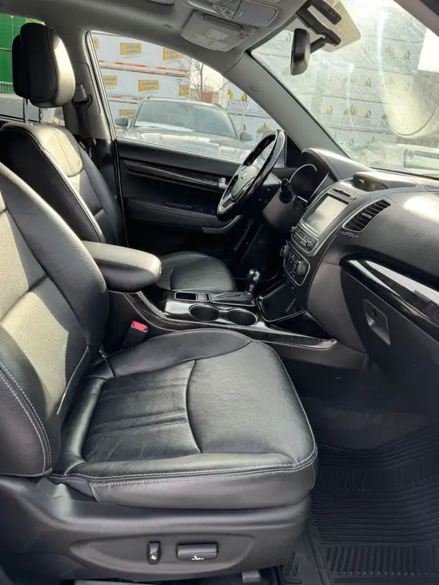 2014 Kia Sorento SX AWD V6 : Very Well Serviced - Photo 10