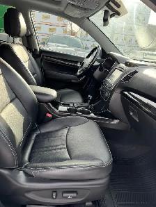 2014 Kia Sorento SX AWD V6 : Very Well Serviced - Photo 10
