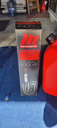 25Litre Gas Can  NEW   // Motomaster Fluid Transfer pump NEW - Photo 2