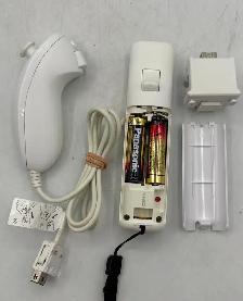 Nintendo Wii Console Complete with Controllers and Accessories - Photo 8