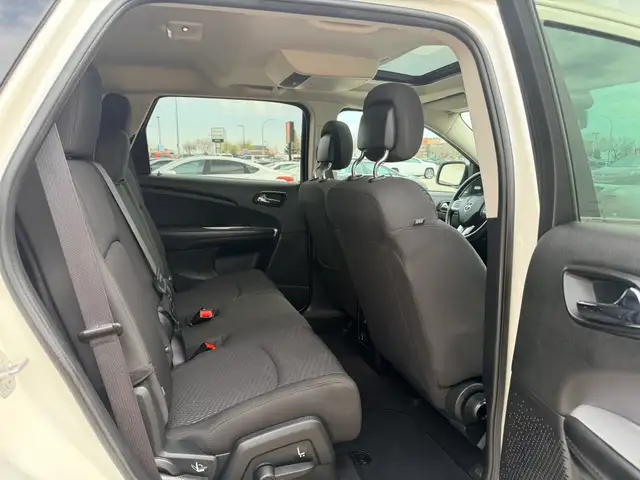 2017 Dodge Journey SXT AWD - Photo 4