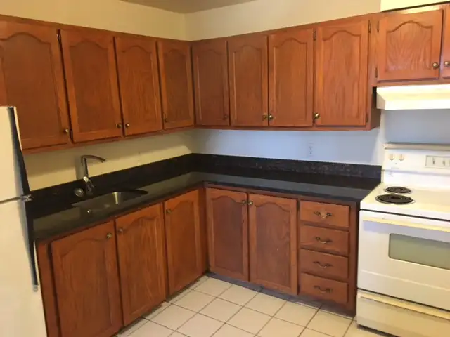 July 1 Spacious 1 Bedroom Apartment $1600 Young Street Halifax - Photo 2